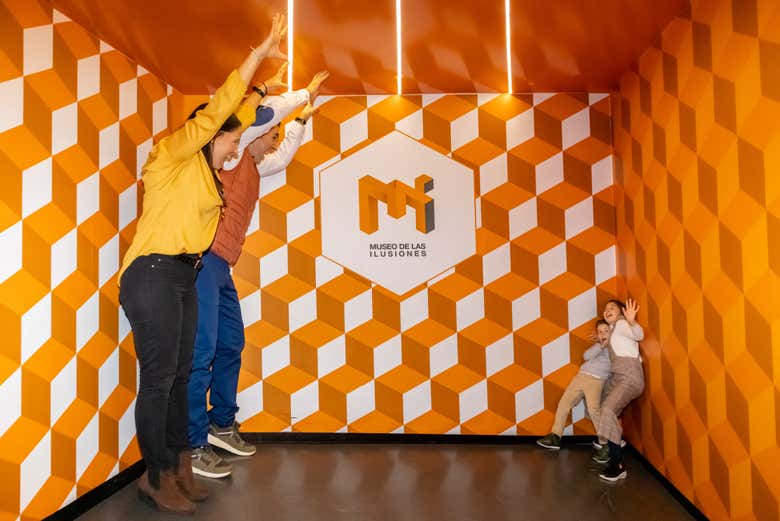 Visite du musée des illusions à Séville