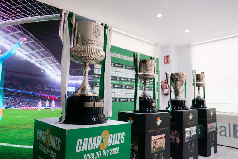 Salle des trophées du stade du Betis
